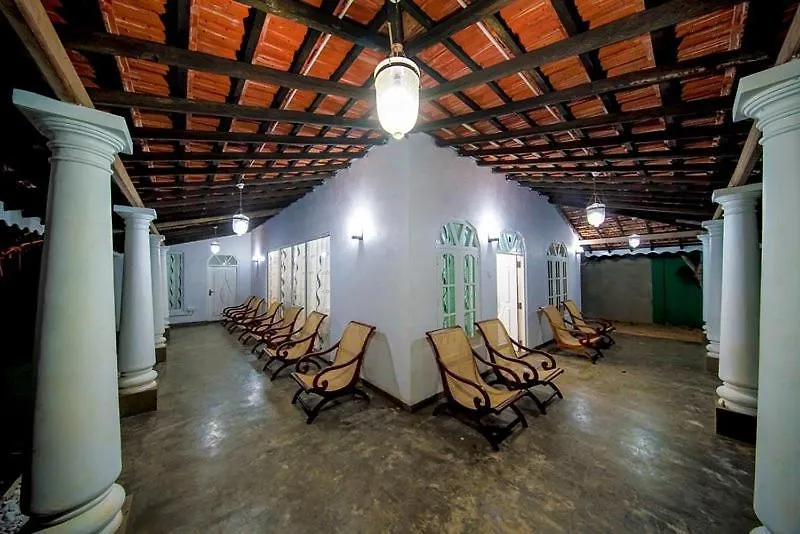 Resort Lagoon Bay Negombo Sri Lanka